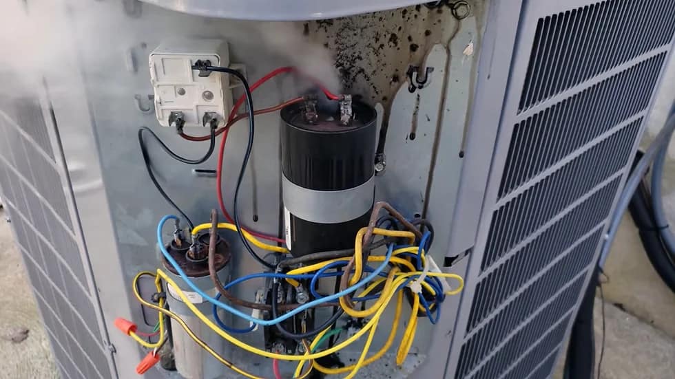 what does the capacitor do in an AC unit