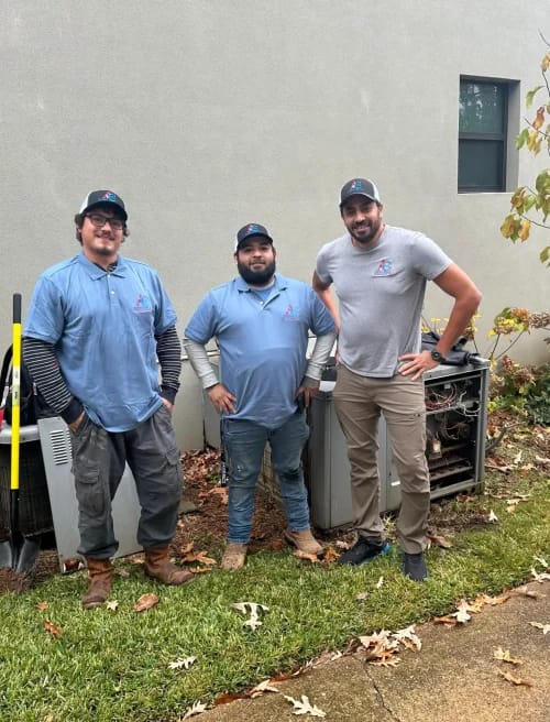 Professional installation of a high-efficiency 5-ton AC condenser in a Texas backyard, compliant with 2026 A2L refrigerant regulations to lower the cost for HVAC replacement.